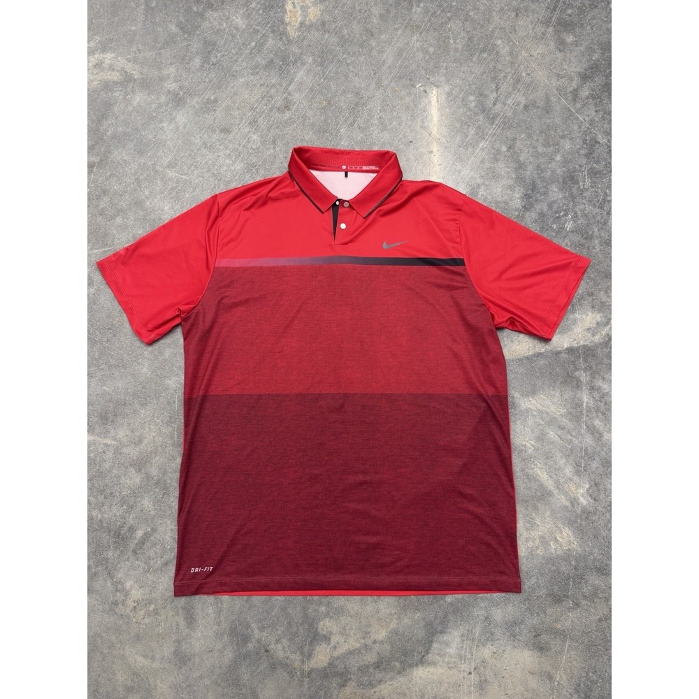 Nike TW Tiger Woods Mobility Collection Men's XLarge Sunday Red Canada Golf Logo